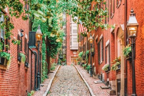 10 Best Places to Live on the East Coast .